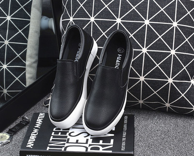 秋季百搭新風(fēng)尚 韓版厚底一腳蹬帆布鞋，舒適與時(shí)尚的懶人選擇